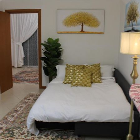 Newly Furnished Cozy 1 Bedroom Apartment Close To Jbr Beach And Metro Дубай Екстериор снимка