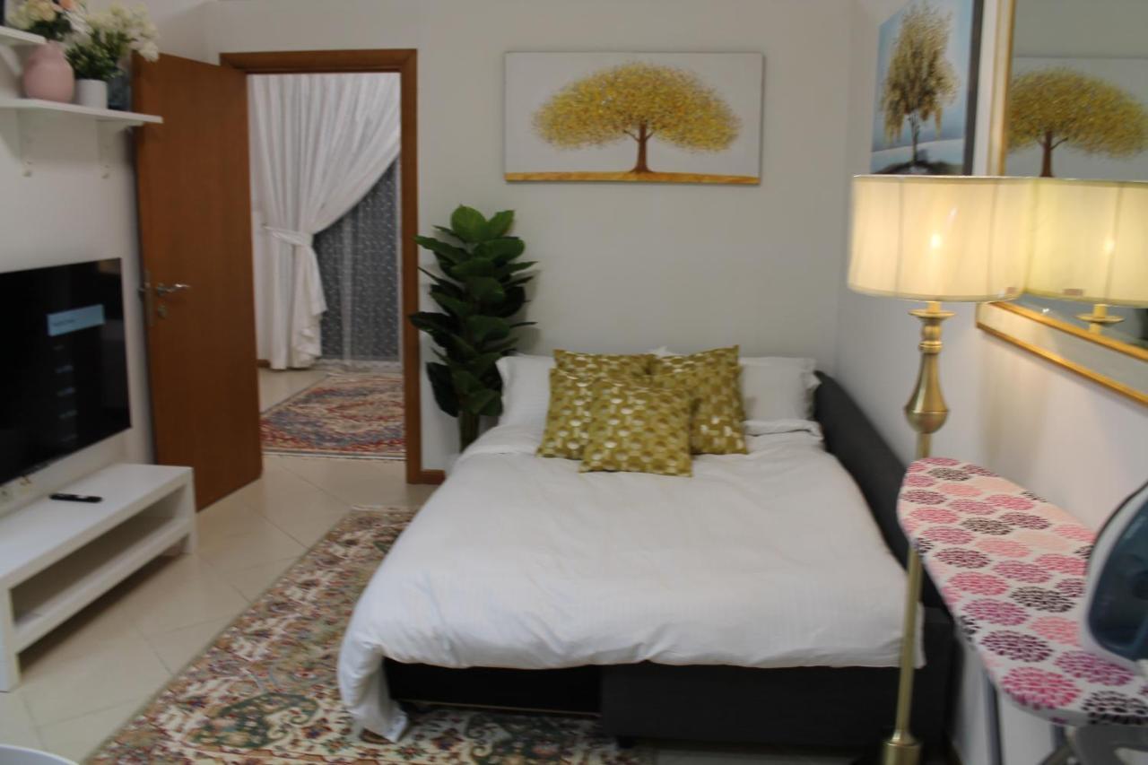 Newly Furnished Cozy 1 Bedroom Apartment Close To Jbr Beach And Metro Дубай Екстериор снимка