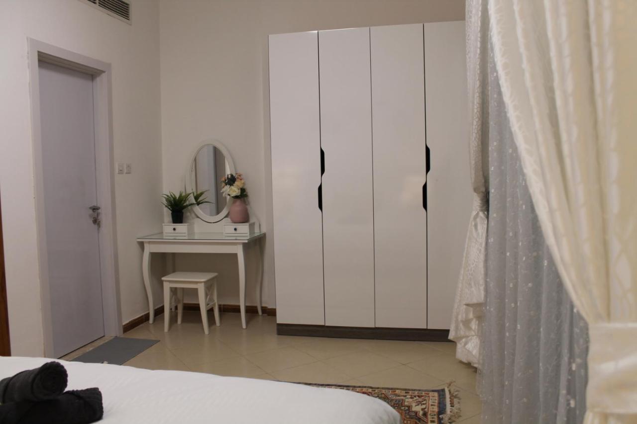 Newly Furnished Cozy 1 Bedroom Apartment Close To Jbr Beach And Metro Дубай Екстериор снимка