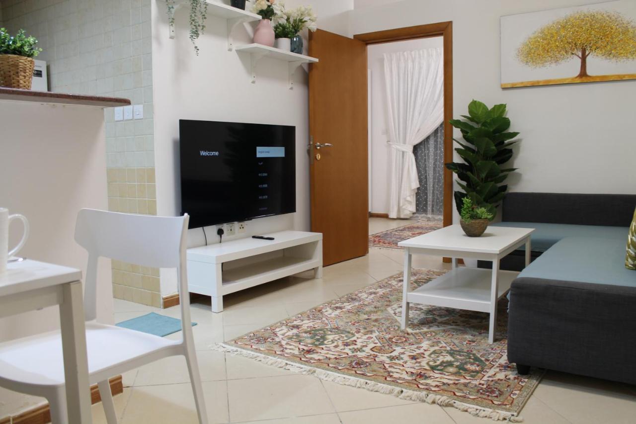 Newly Furnished Cozy 1 Bedroom Apartment Close To Jbr Beach And Metro Дубай Екстериор снимка